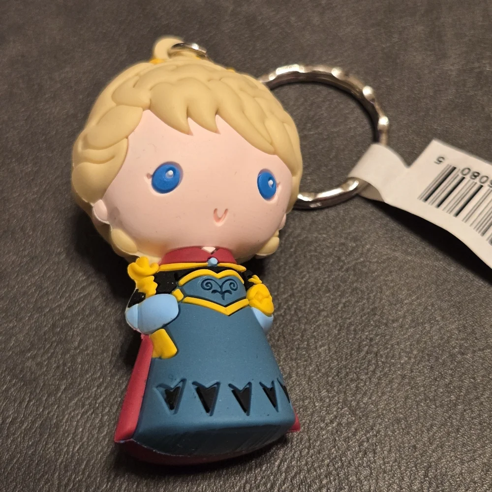 Disney 3D Keychain Frozen Queen Elsa Coronation Gown Bag Clip Backpack